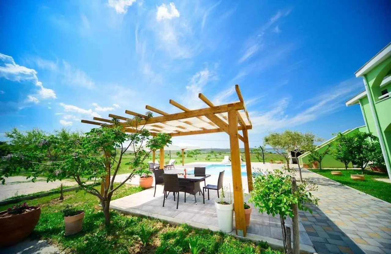 Apartment 3, Own Swimming Pool, Sea View 0*, Ljubac (Zadar)