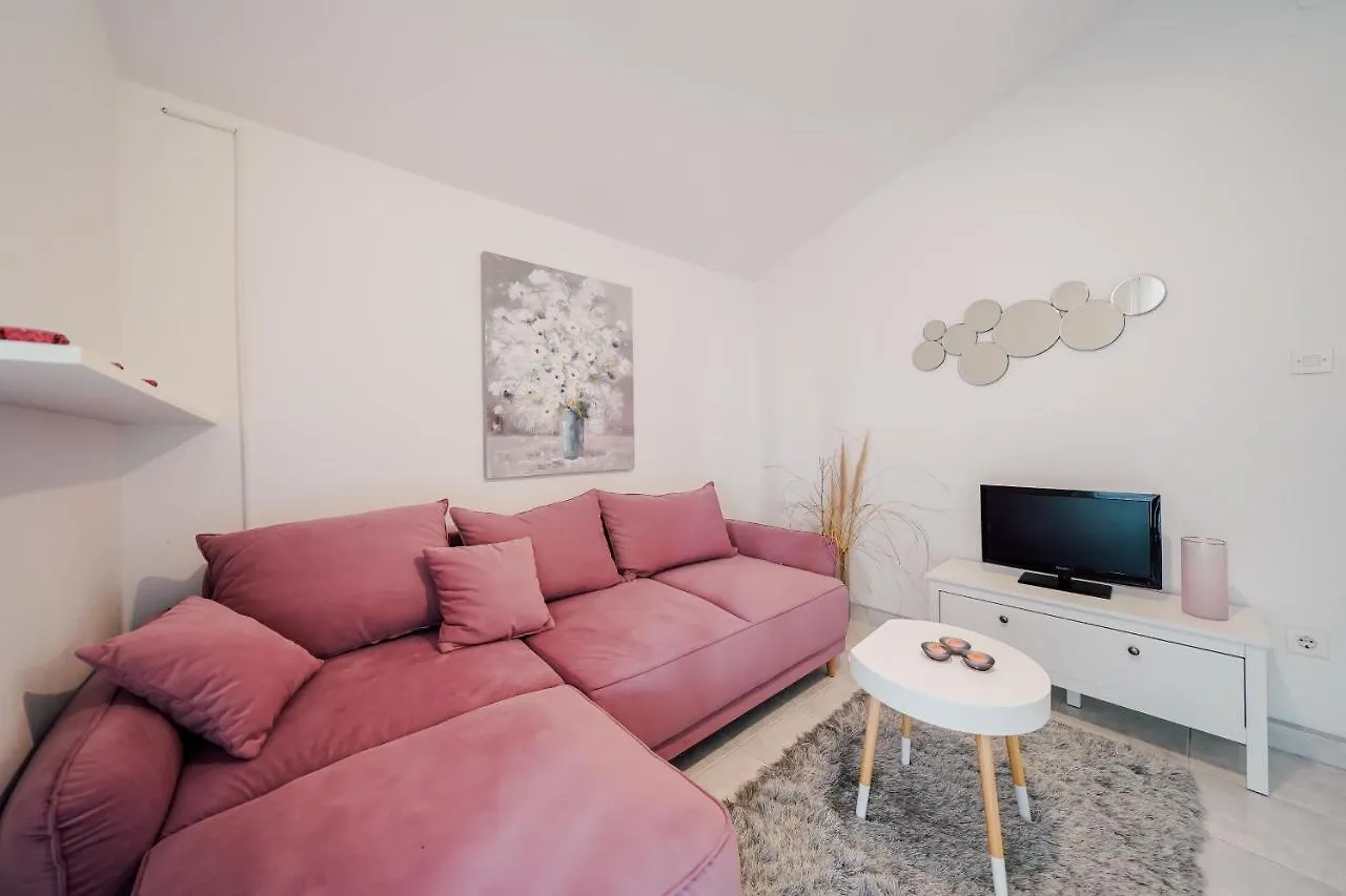 Apartment 3, Own Swimming Pool, Sea View Croatia